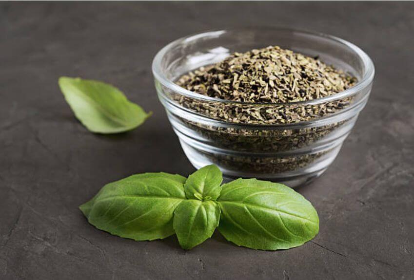 Albahaca en escamas